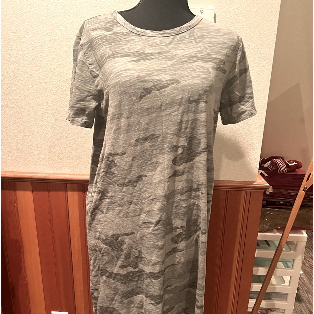 Camo colored T-shirt dress made by Dylan size small